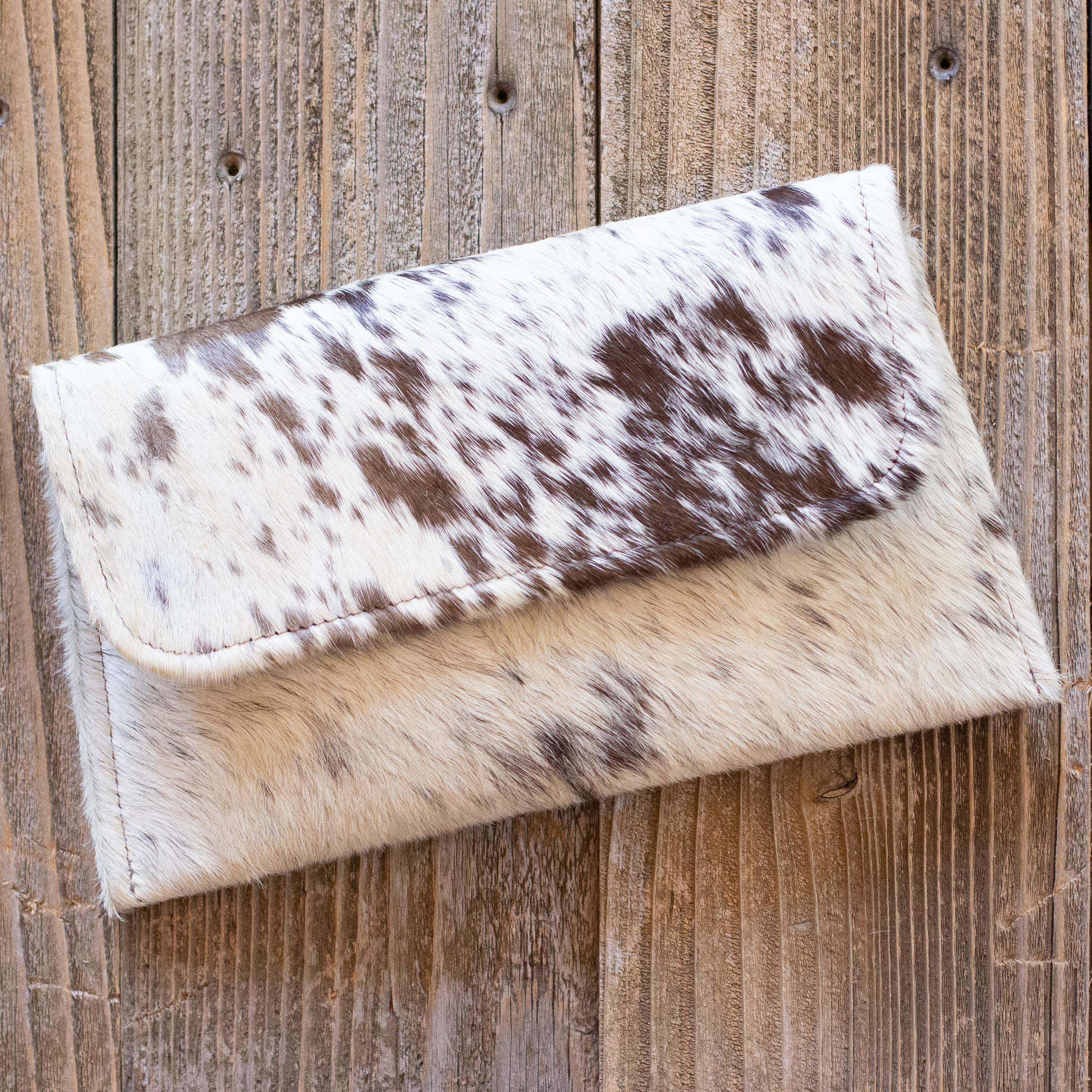 Wales Signature Clutch