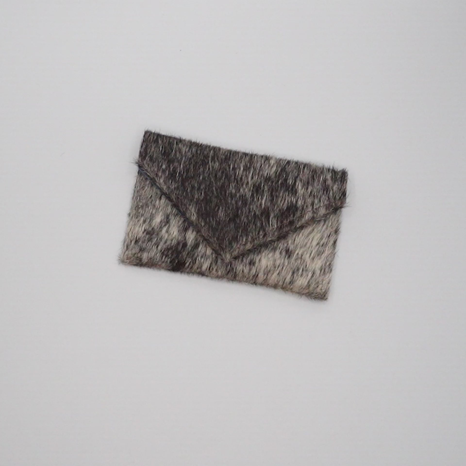 Load video: Mini Hyde Product Details