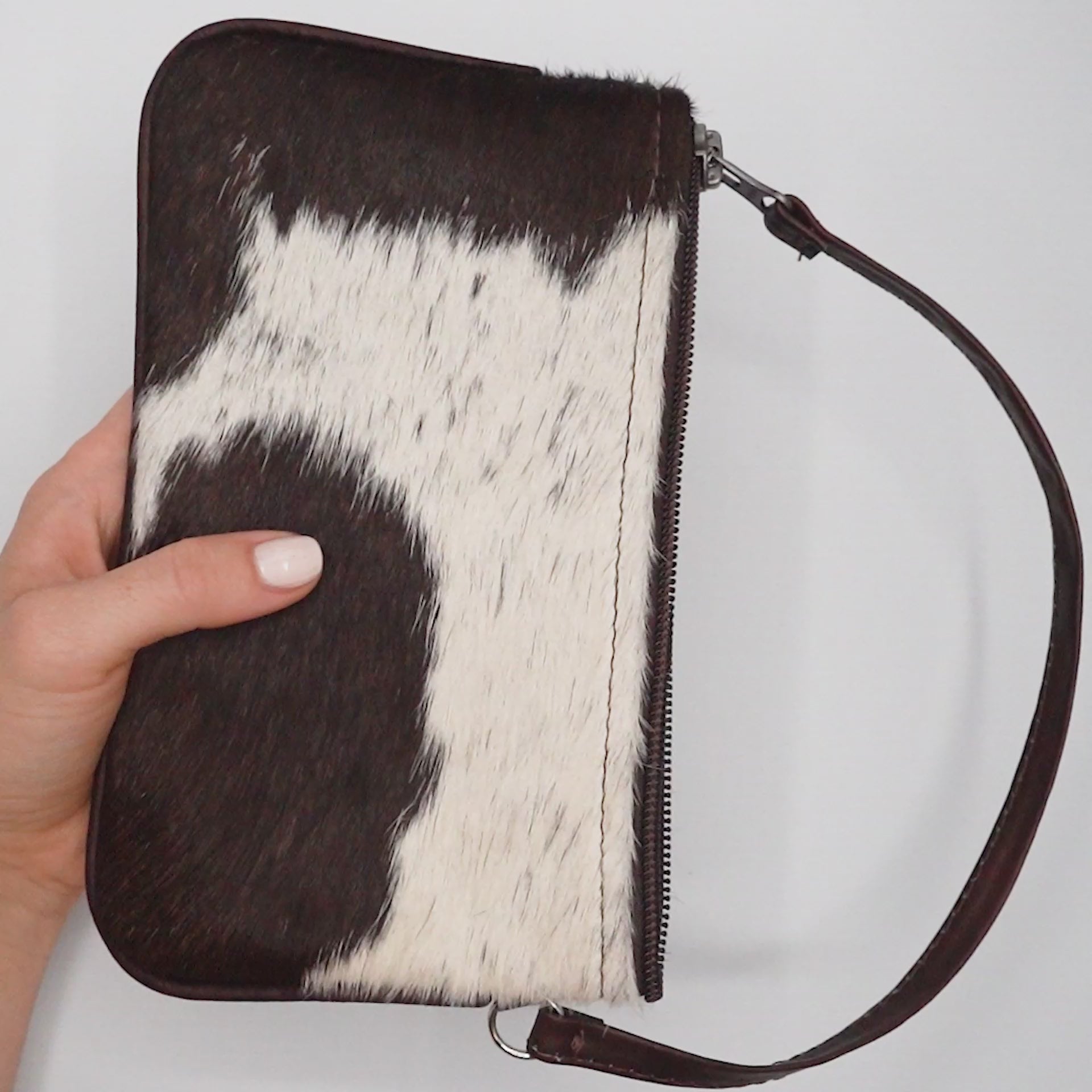 Load video: Wristlet product details