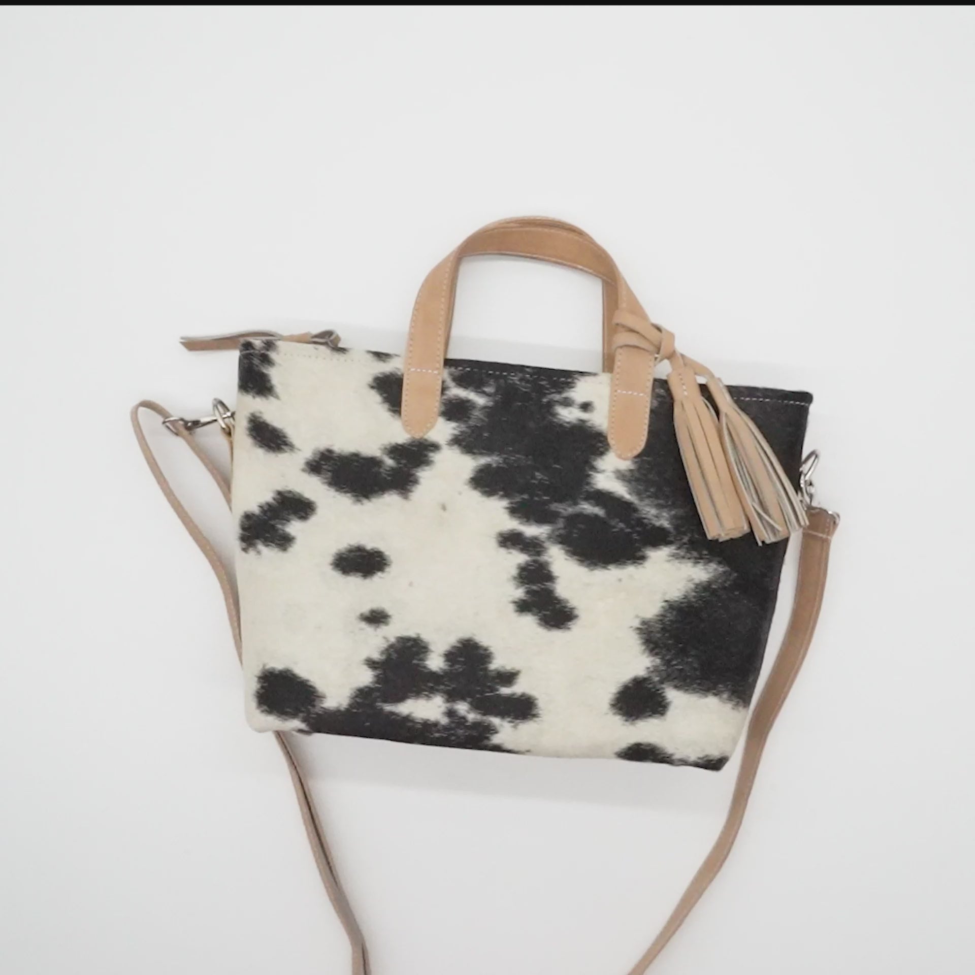 Load video: Crossbody Purse product details